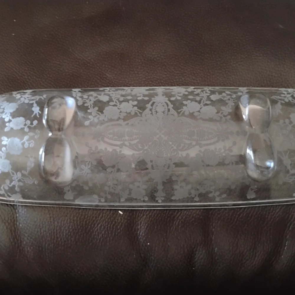 Elegant Clear Glass Soap Dish